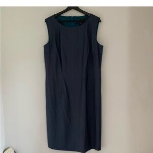 Boss Elegant sleeveless Navy Midi Dress, worn once, size 14